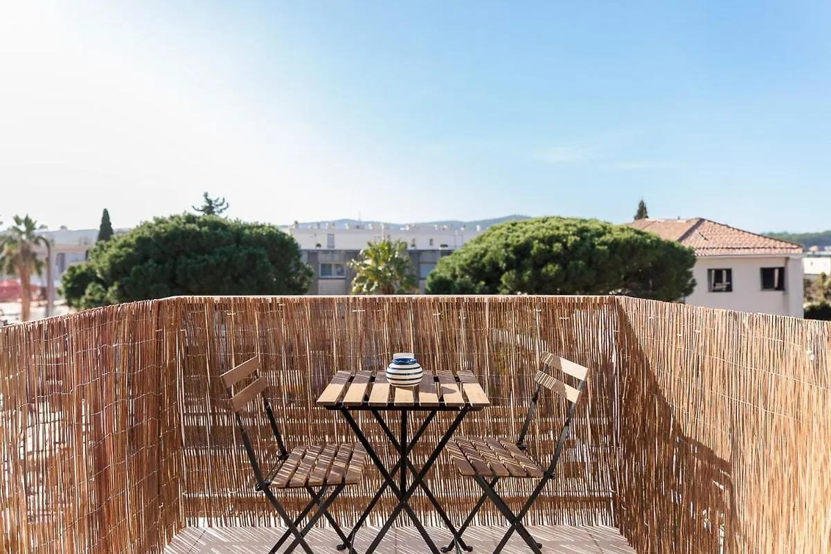 Lavandou Apartment Air Conditioned 650 M Beach Front Le Lavandou