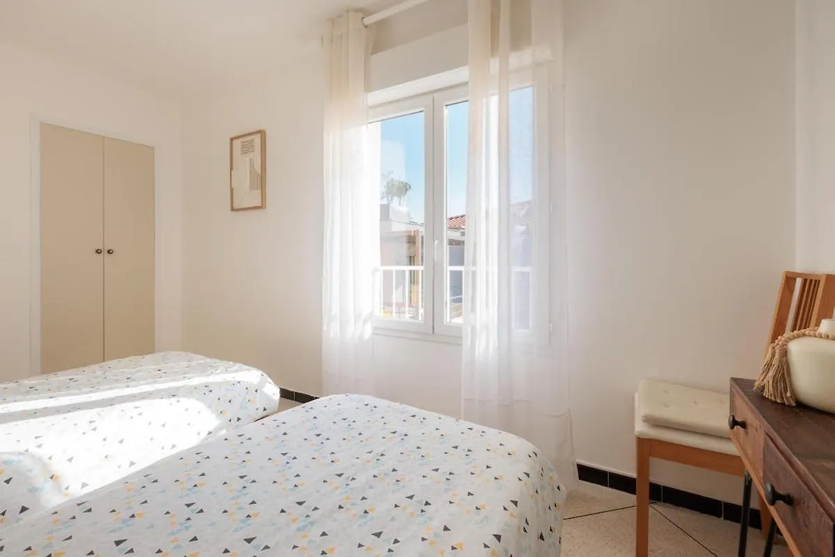 Lavandou Apartment Air Conditioned 650 M Beach Front Le Lavandou